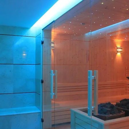 Steaua De Mare Luxury Apartahotel 3*